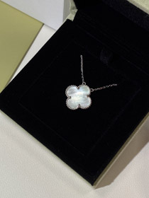 Van Cleef & Arpels four-leaf clover white wide necklace-0272  