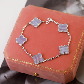 Van Cleef & Arpels four-leaf lucky purple chalcedony bracelet -0313