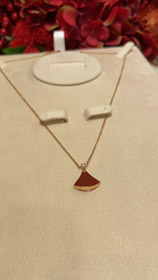Bulgari small fan diamond red agate rose gold necklace-0376  